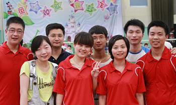 高新[滨江]区职工羽毛球比赛——华星羽毛球队赛出风格与水平